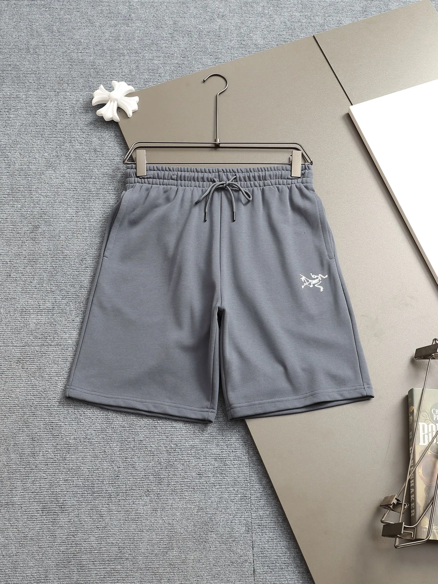 25ss Same Style ～ ， ， Classic logo 。 ！ Breathable ， 。Premium ， ！ Same Style！ ：Black White White Size：S M L XL